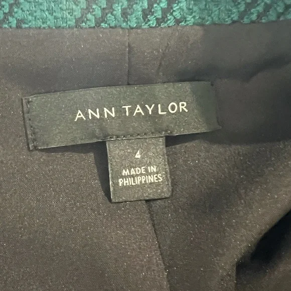 Ann Taylor The Notched One-Button Blazer in Plaid Ponderosa Pine 4 - Picture 7 of 8